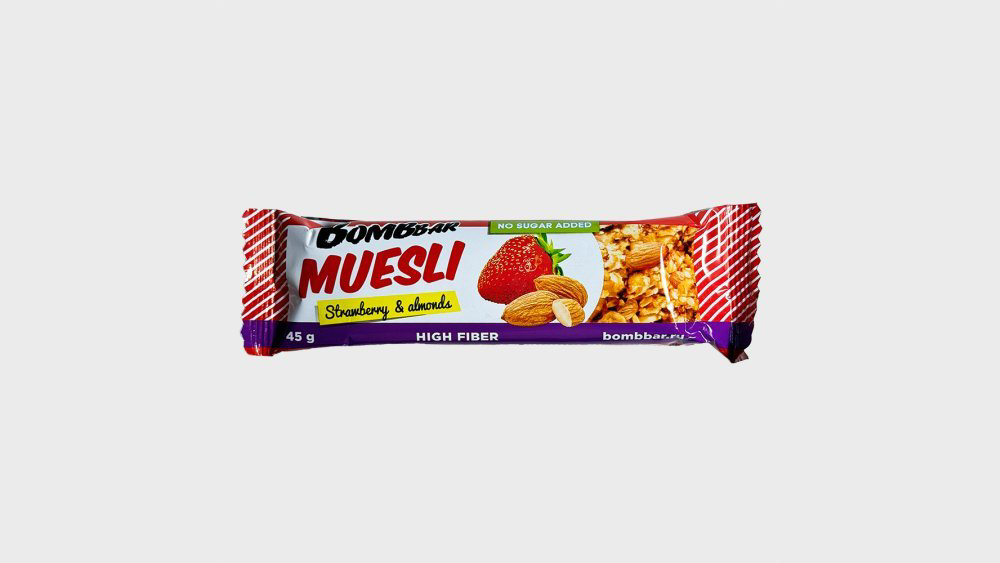 bombbar-muesli-ciyelek-ve-badam-bar-45qr-7608